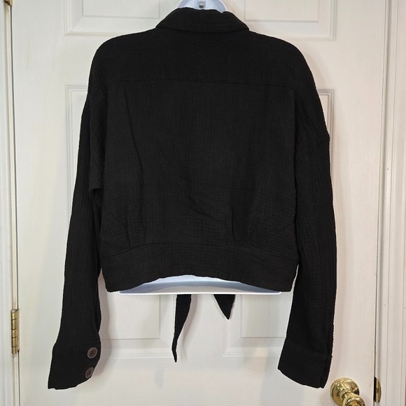 Free People Sunstreaks Black Cotton Gauze Button Front Tie Hem Shirt Top Size XS - Picture 5 of 7